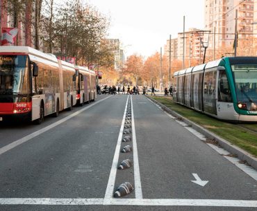 How does public transportation work in Barcelona?